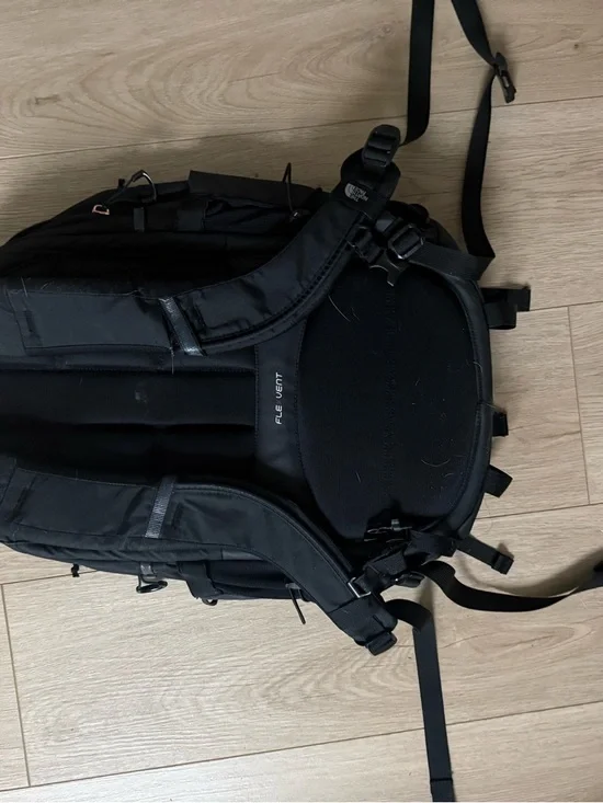 The North Face Black Borealis Backpack - Picture 5 of 5